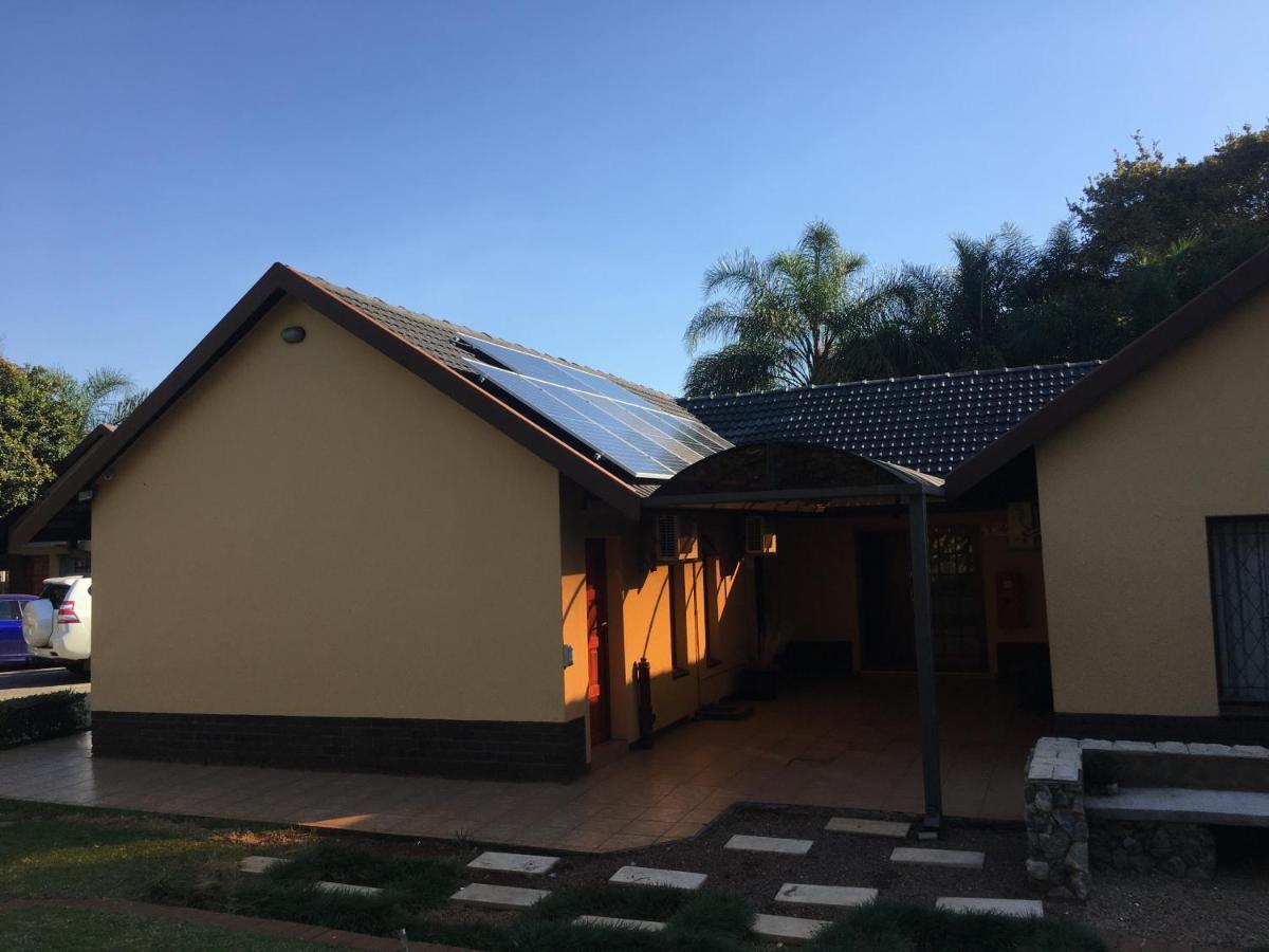 Riverton Manor Centurion Buitenkant foto