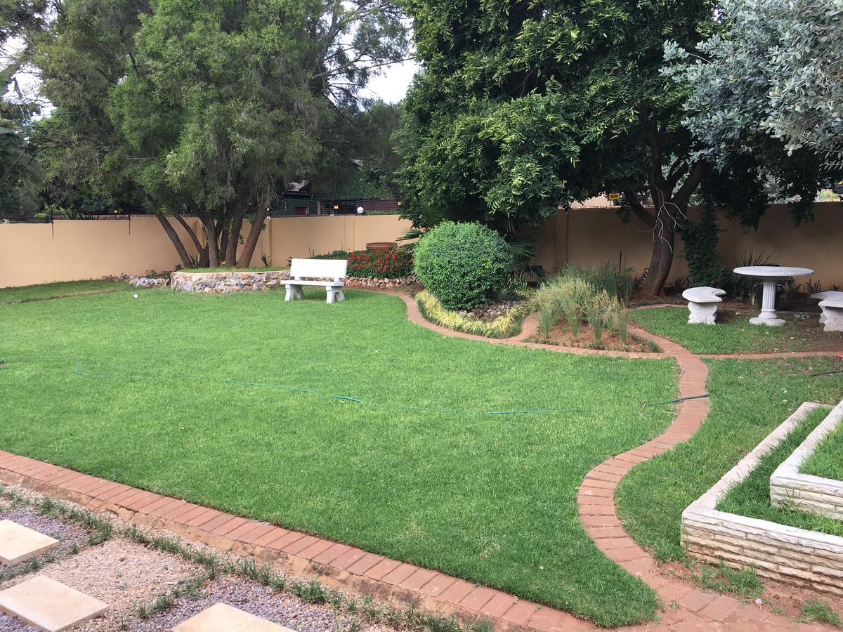 Riverton Manor Centurion Buitenkant foto