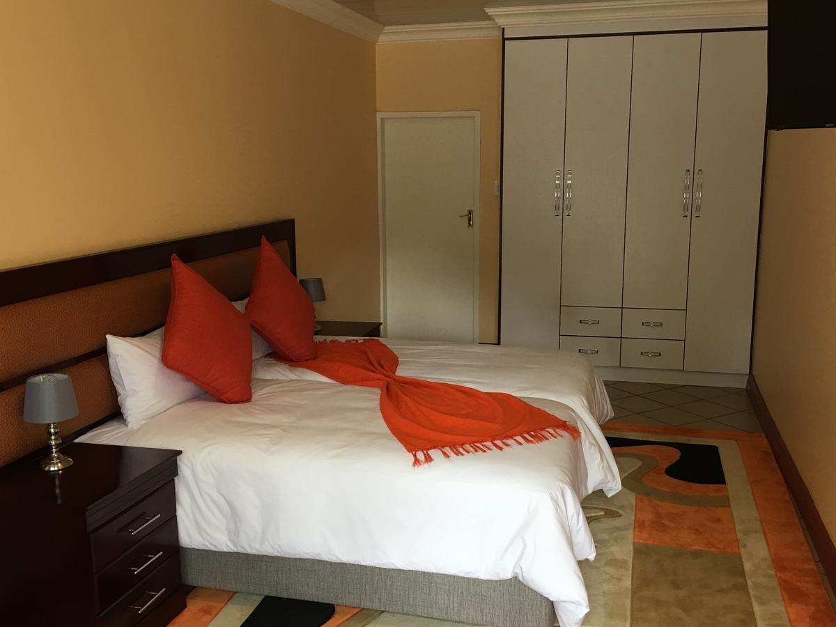 Riverton Manor Centurion Buitenkant foto