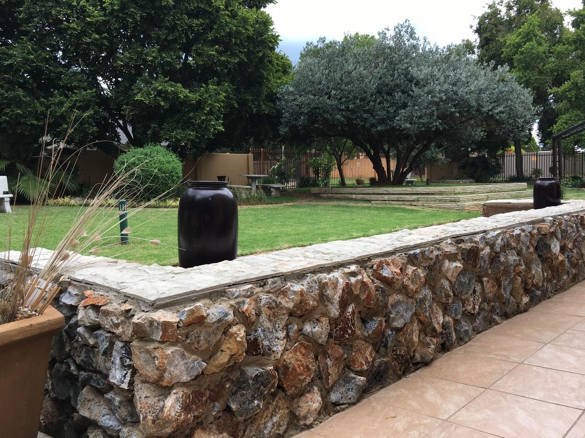 Riverton Manor Centurion Buitenkant foto