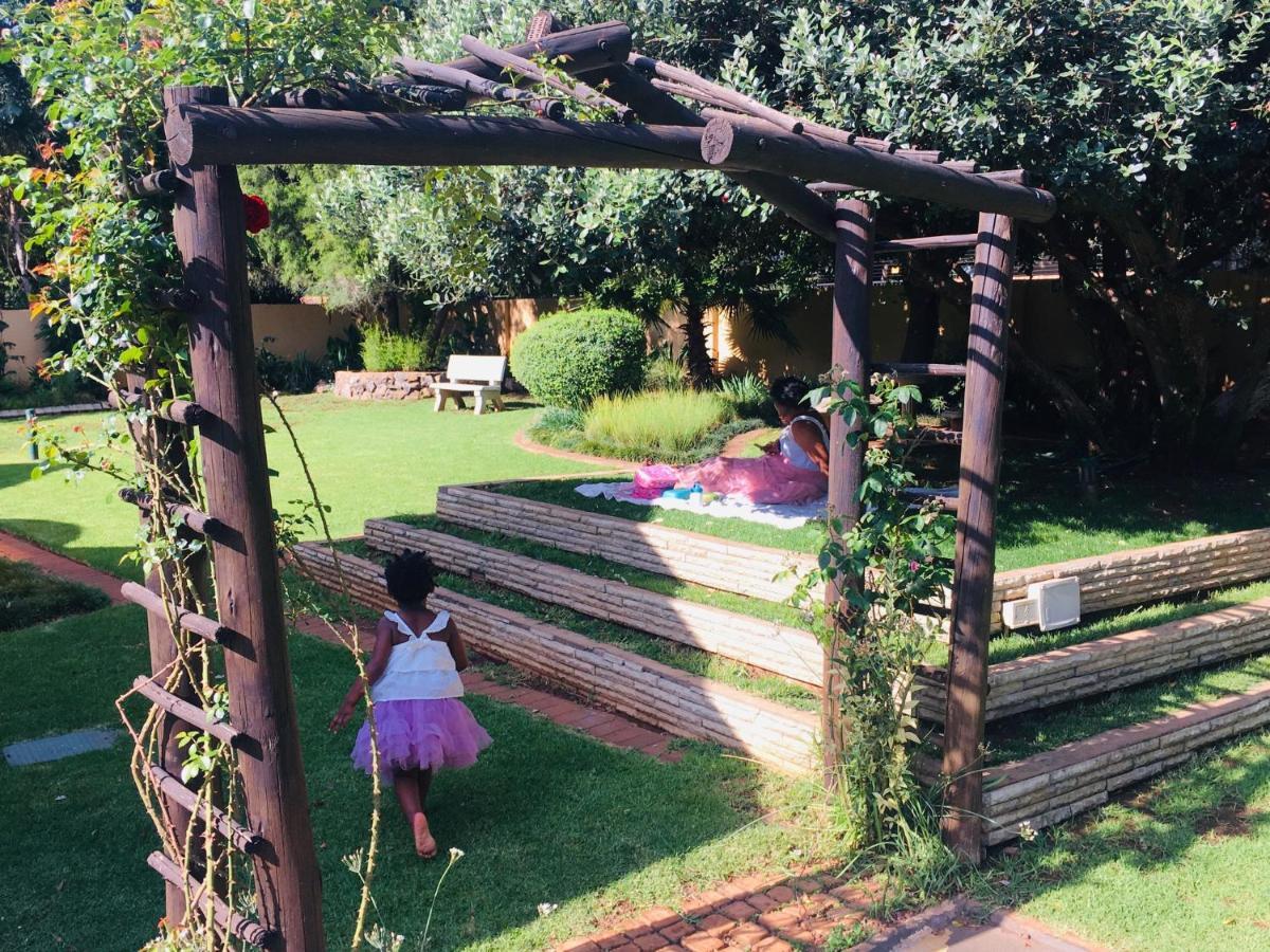 Riverton Manor Centurion Buitenkant foto